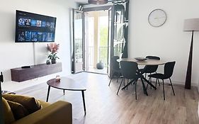 Appartement 79M2 Proche Airbus Tout Confort Lumineux 2 Chambres, 1 Bureau